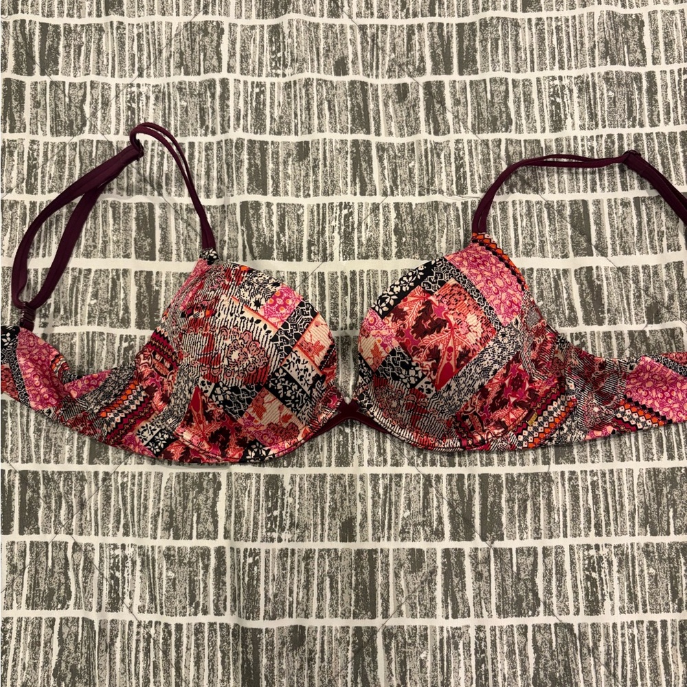 Victoria's Secret Pink and Black Patchwork Bra